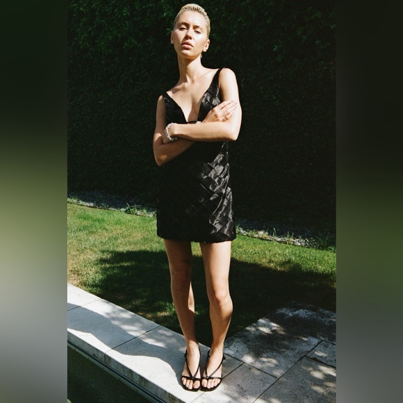 NWT Zara diamond satin pleated mini dress - Picture 4 of 4